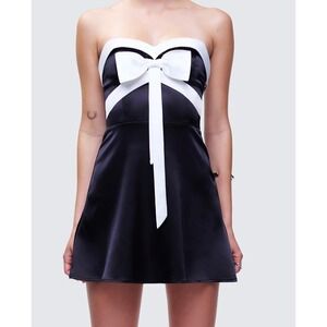 Finesse Black and White Satin Strapless Mini Dress Sweetheart Oversized Bow